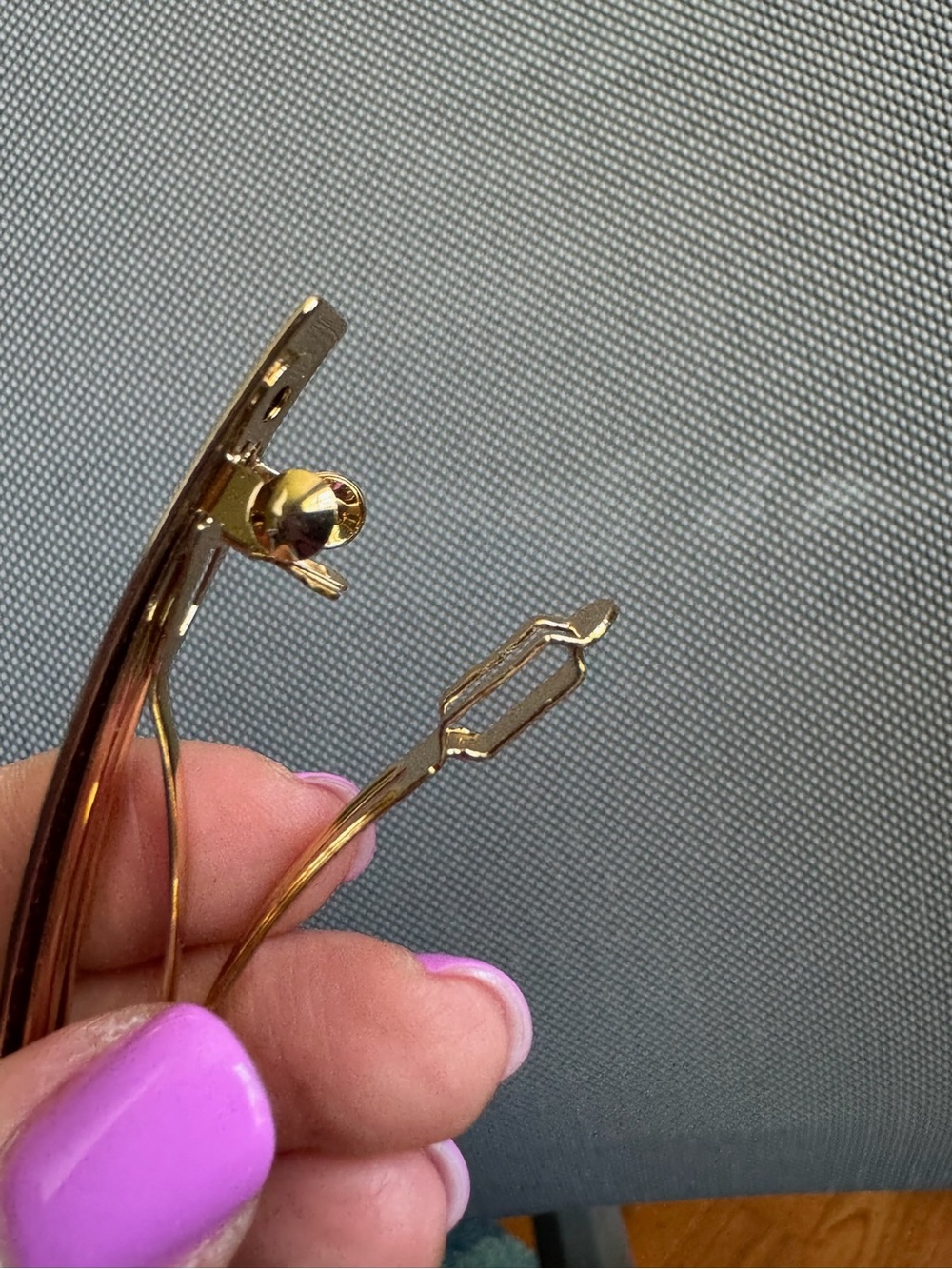 Vintage Gold Metal Barrette Hair Clip - Picture 4 of 7